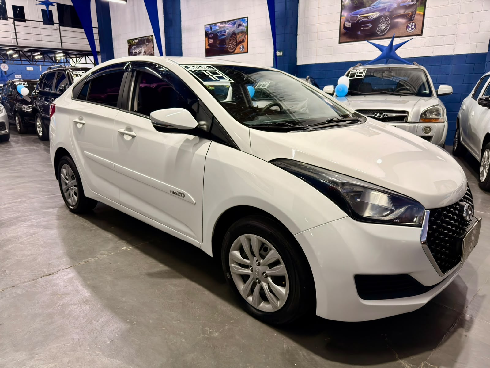 Hyundai HB20S 2018 branco seminovo à venda na B.R.M Multimarcas em Bragança Paulista